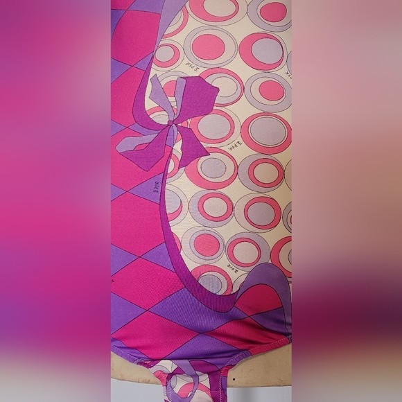 Emilio Pucci for Fromfit Rogers 34B. Purple, pink, white. Small. - Picture 5 of 11